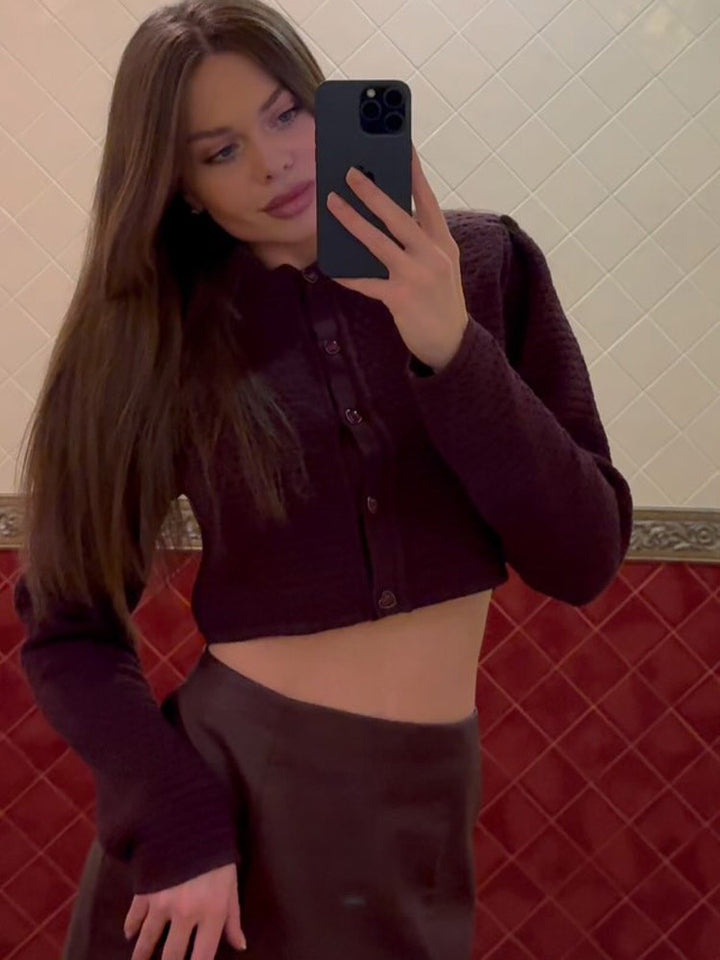 Dame cropped strikjakke med dekorative knapper Stilla