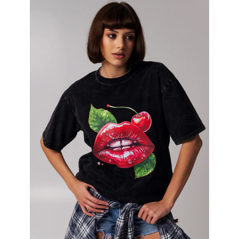 Dame T-shirt med kreativt kirsebærmund-motiv og afslappet oversized snit Stilla