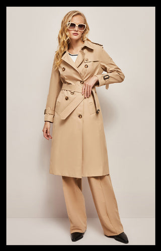 Stilla | Vindafvisende trenchcoat i figursyet form til damer