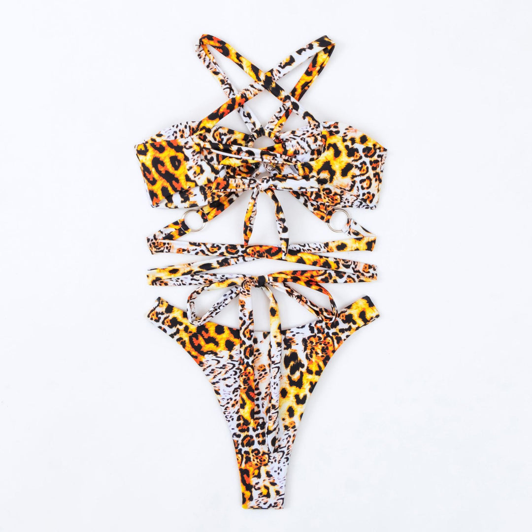 Dame Bandeau-Bikini-sæt med justerbare stropper og modigt cut-out-detalje Stilla