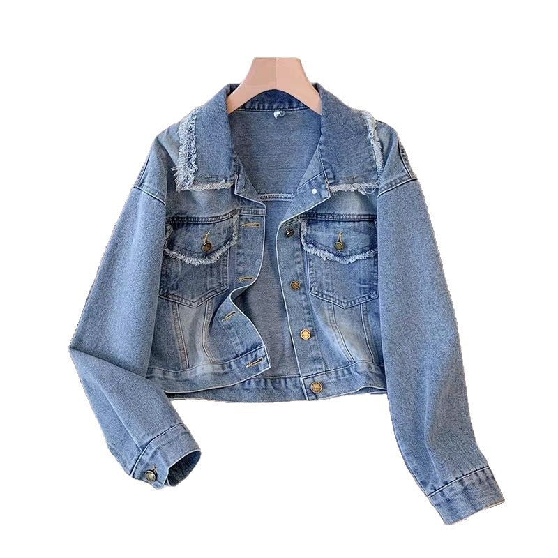 Dame cropped denim jakke med frynser og knapdetaljer Stilla