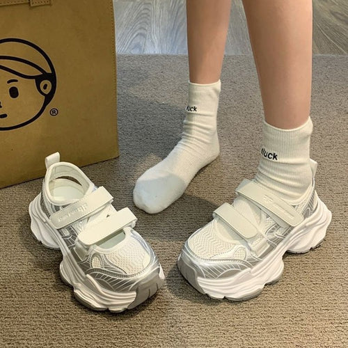 Dame moderne sneakers med innovativ dæmpningsteknologi og justerbare velcro-lukninger Stilla