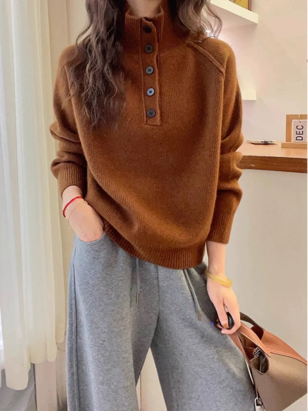 Kvinder Komfortabel Strikket Sweater med Knapliste Stilla