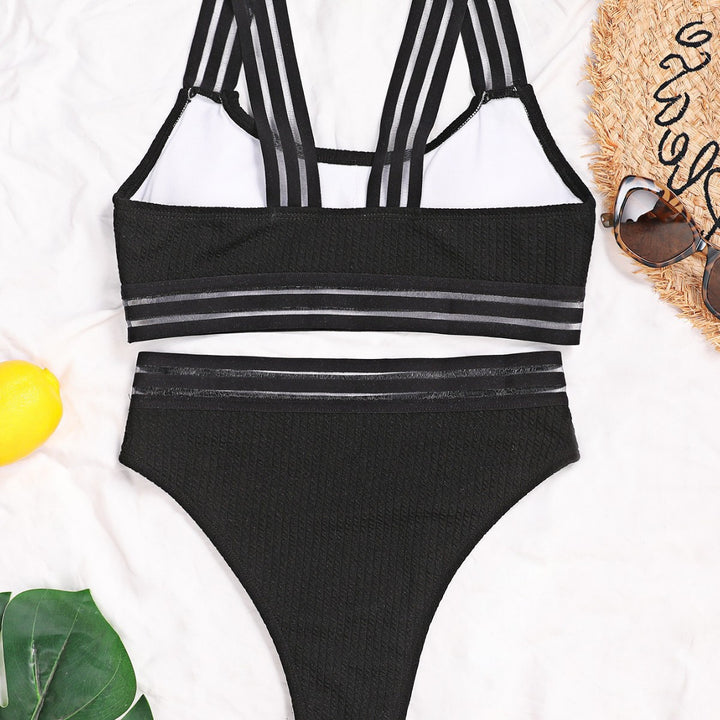 Dame højtaljet bikini-sæt med elegant ribstruktur og transparente accenter Stilla