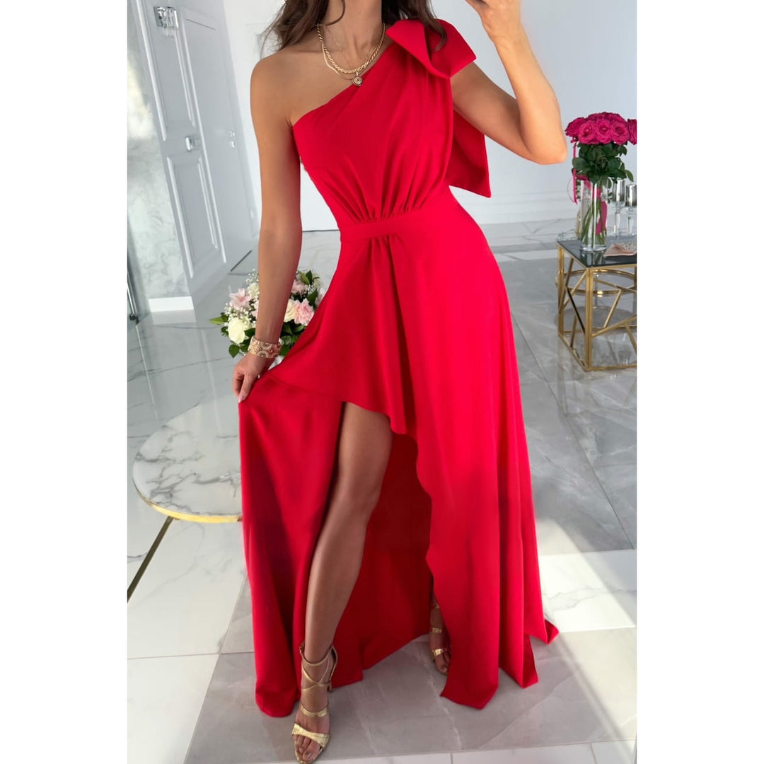 Dame Elegant One-Shoulder Maxikjole med Flæser og Høj Slids Stiila