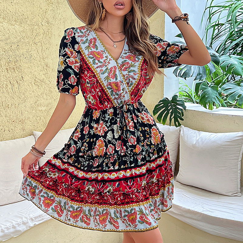 Dame Bohemian-stil Floral Vikkelkjole med Rüschensaum Stilla