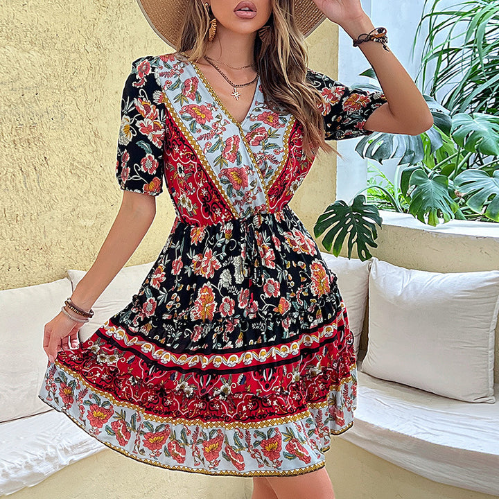 Dame Bohemian-stil Floral Vikkelkjole med Rüschensaum Stilla