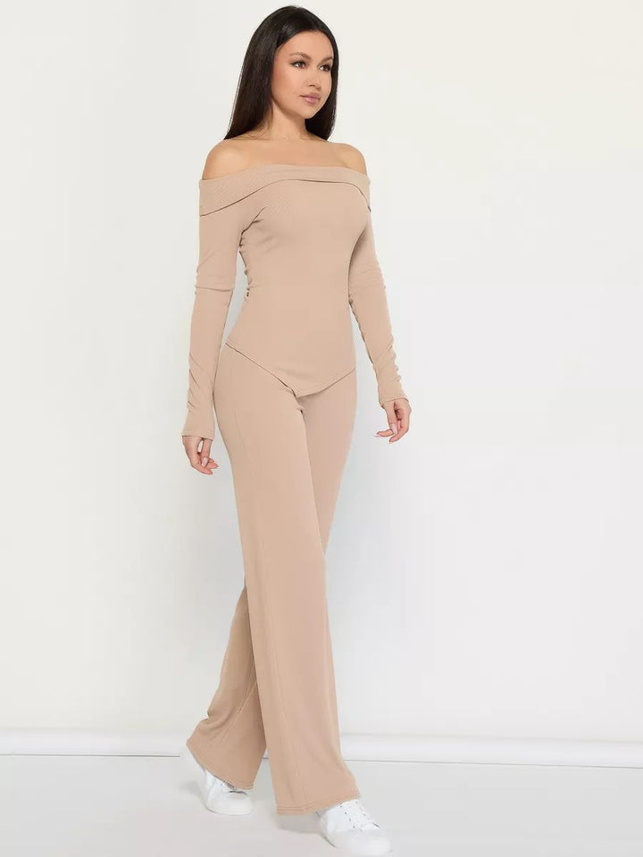 Dame Off-Shoulder top med tætsiddende snit og elegant lag-på-lag look Stilla