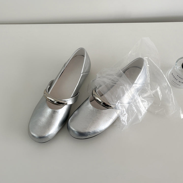 Dame elegante flade Mary Jane sko med dekorativ metalaccent Stilla