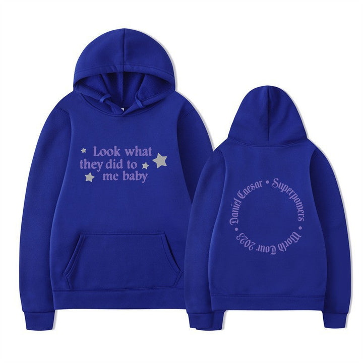 Kvinders hætte sweatshirt med kreativt slogan og unikt design Skovae