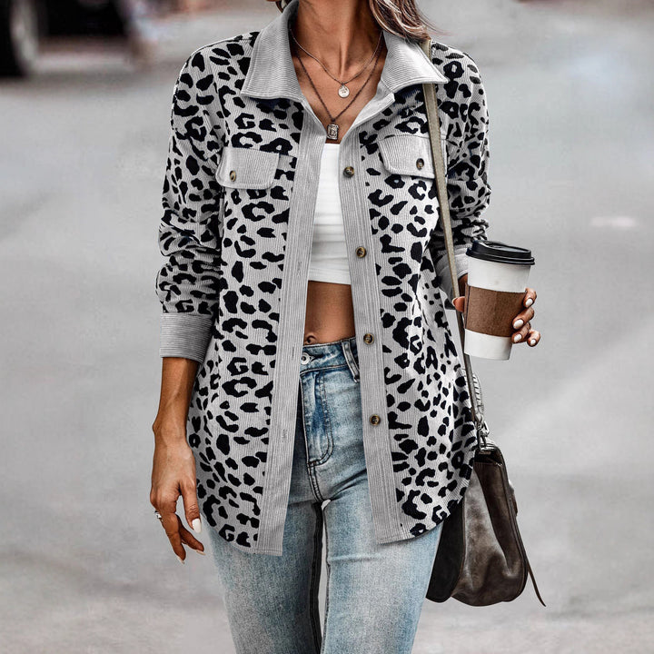 Dame Trendy Cord Jakke med Leo Print og Brystlommer Stilla