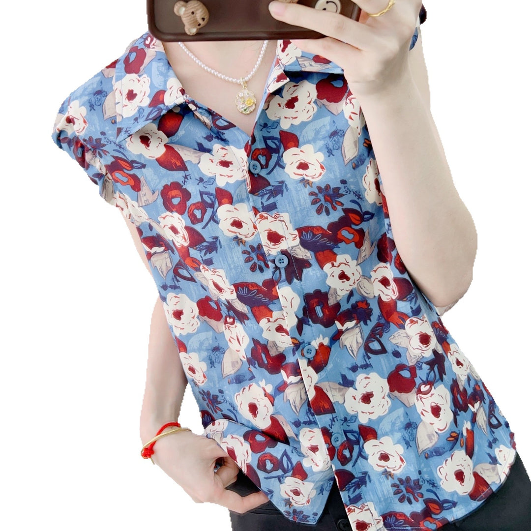 Damebluse med floralt design og afslappet snit Stilla