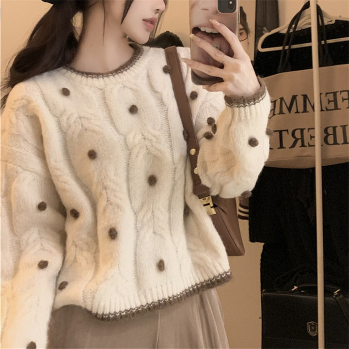 Femme Tekstureret Strikpullover med Bobbel-Detaljer Stilla
