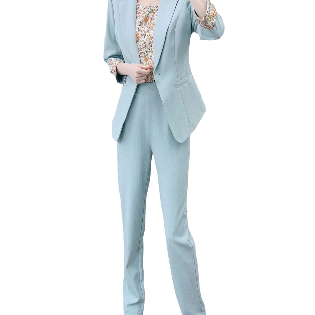 Dame Elegant Blazer-Bukser-Sæt med blomsteret top og moderne detaljer Stilla