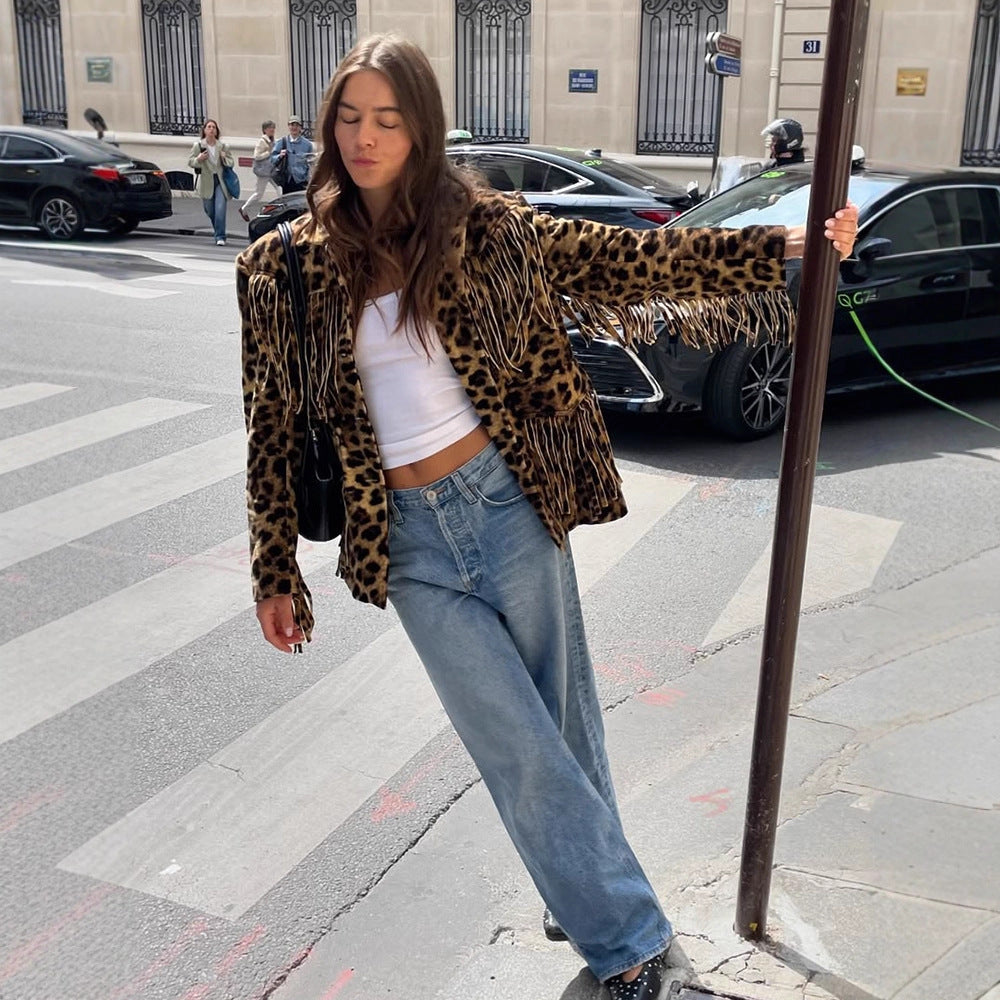 Dame leopard-veloursjakke med frynser og moderne snit Stilla