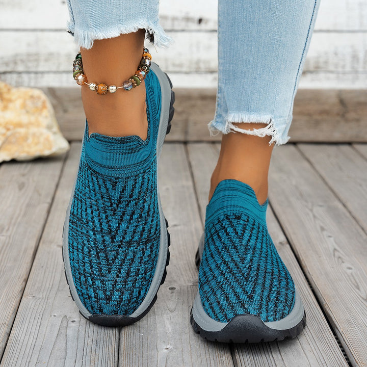 Dame Komfortable Slip-On Sneakers med åndbart strikdesign og skridsikker sål Stilla