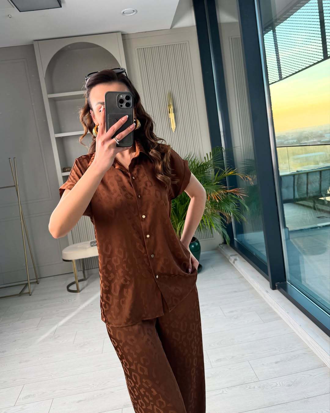 Dame Chic Crop Shirt og løstsiddende bukser sæt Stilla