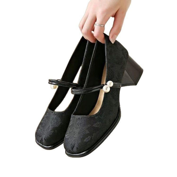 Dame elegante Mary Jane Pumps med moderne remdesign og stabil sål Stilla
