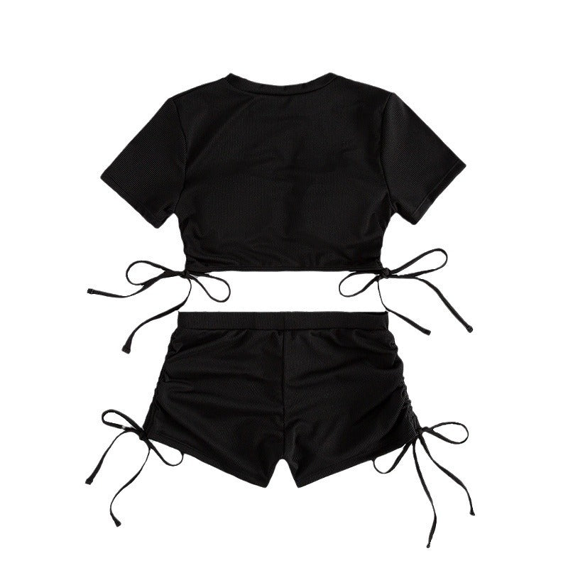 Damer sporty crop top med legende bindebånd og shorts Skovae