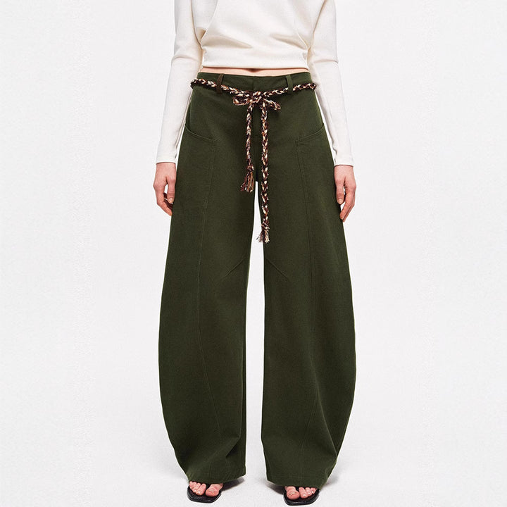 Kvinders brede chino bukser med elegant design og flettet bælte Stilla