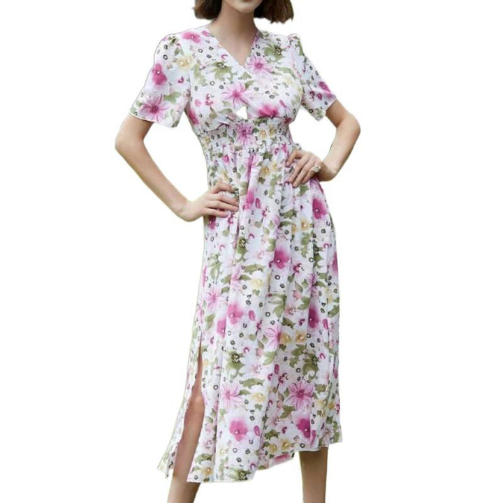 Dame Maxikjole med flydende snit og blomsterdesign Skovae
