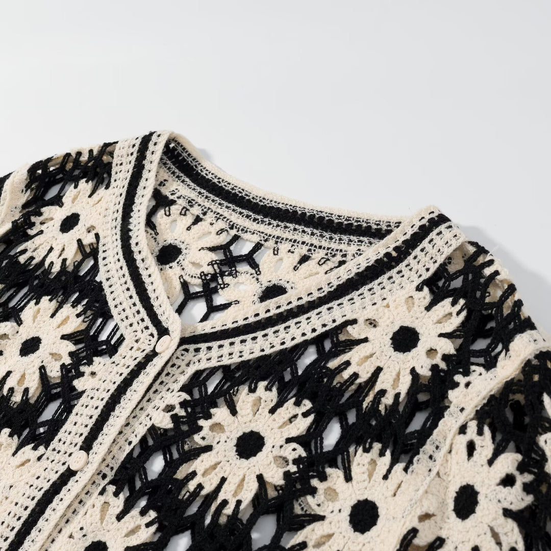 Kvinders stilfulde cardigan med blomsterprint og praktiske lommer Stilla