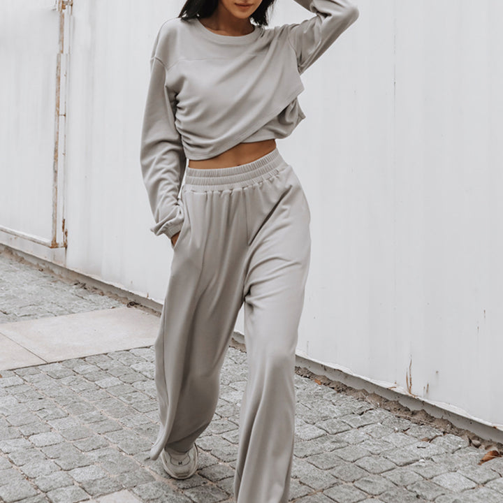 Kvinder Cropped Sweatshirt og Bred Joggingbuks Sæt Skovae