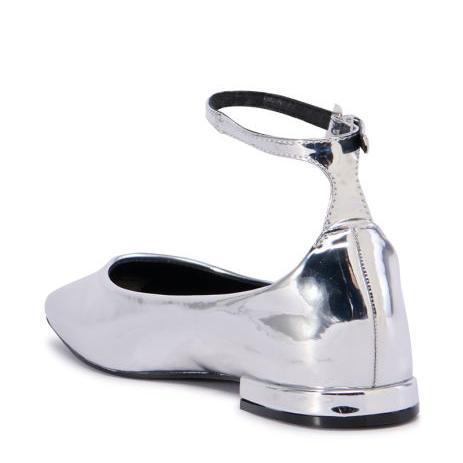 Femme Metallic Quadratåede-Ballerinas med justerbar ankelrem Stilla
