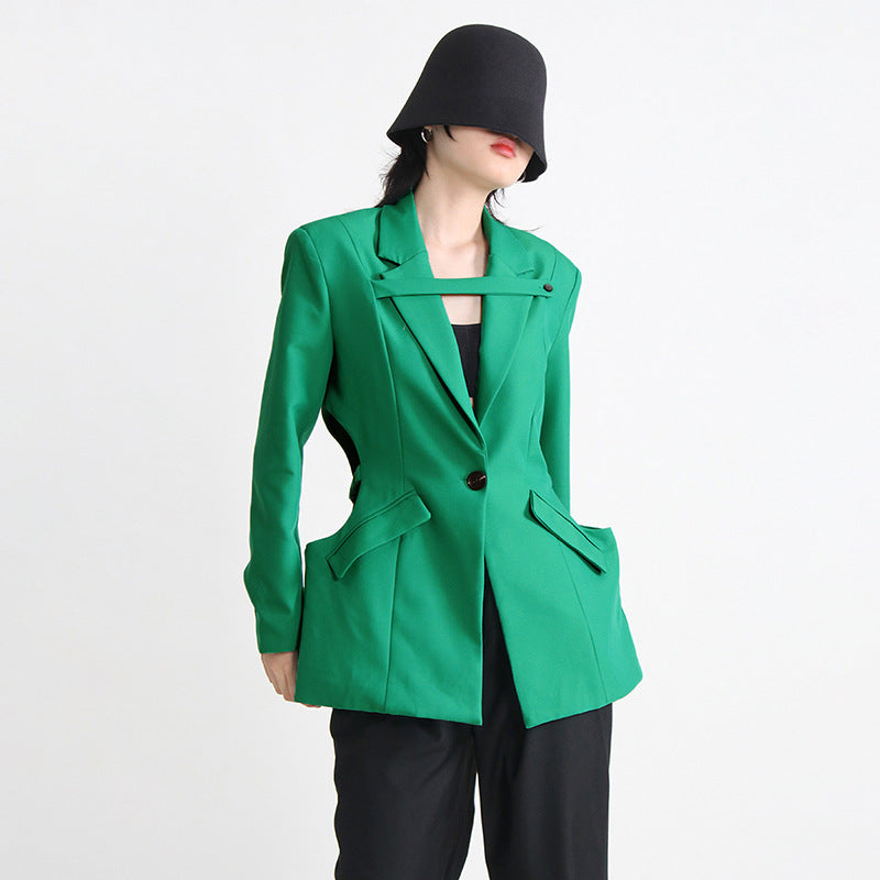 Dame asymmetrisk blazer med innovativ skæring og struktureret design Stilla