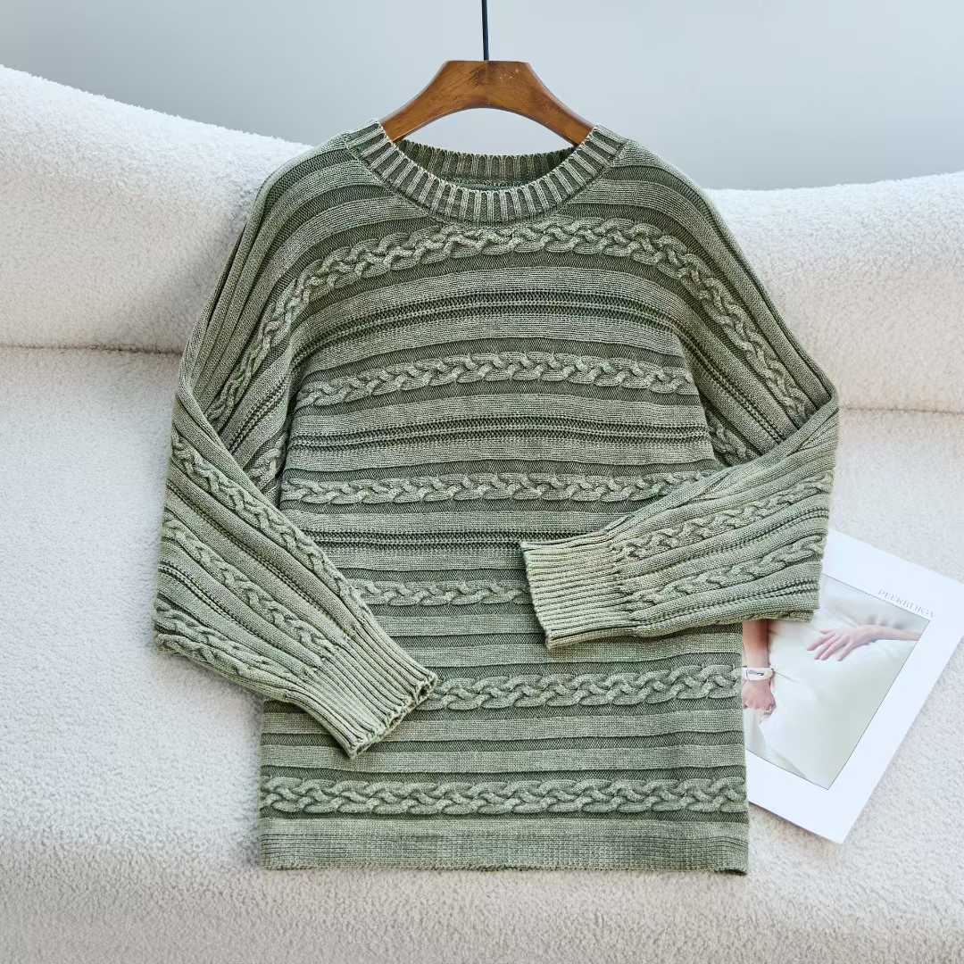 Kvindernes chunky striktrøje med fashionable kabelmønster og afslappet pasform Stilla