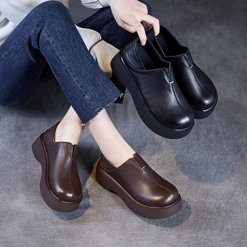 Dame Slip-On Platform Sko med elegant svungen design Stilla