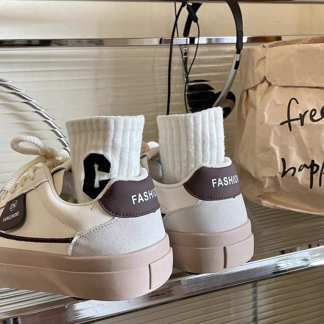 Dame Plateau Sneakers med stilfuldt design og robuste gummisåler Stilla