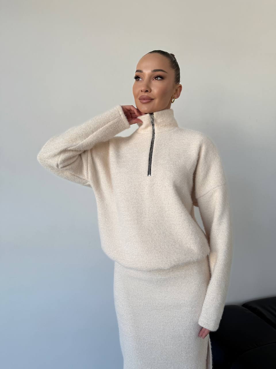 Kvinders strikket sweater med kort lynlås Skovae