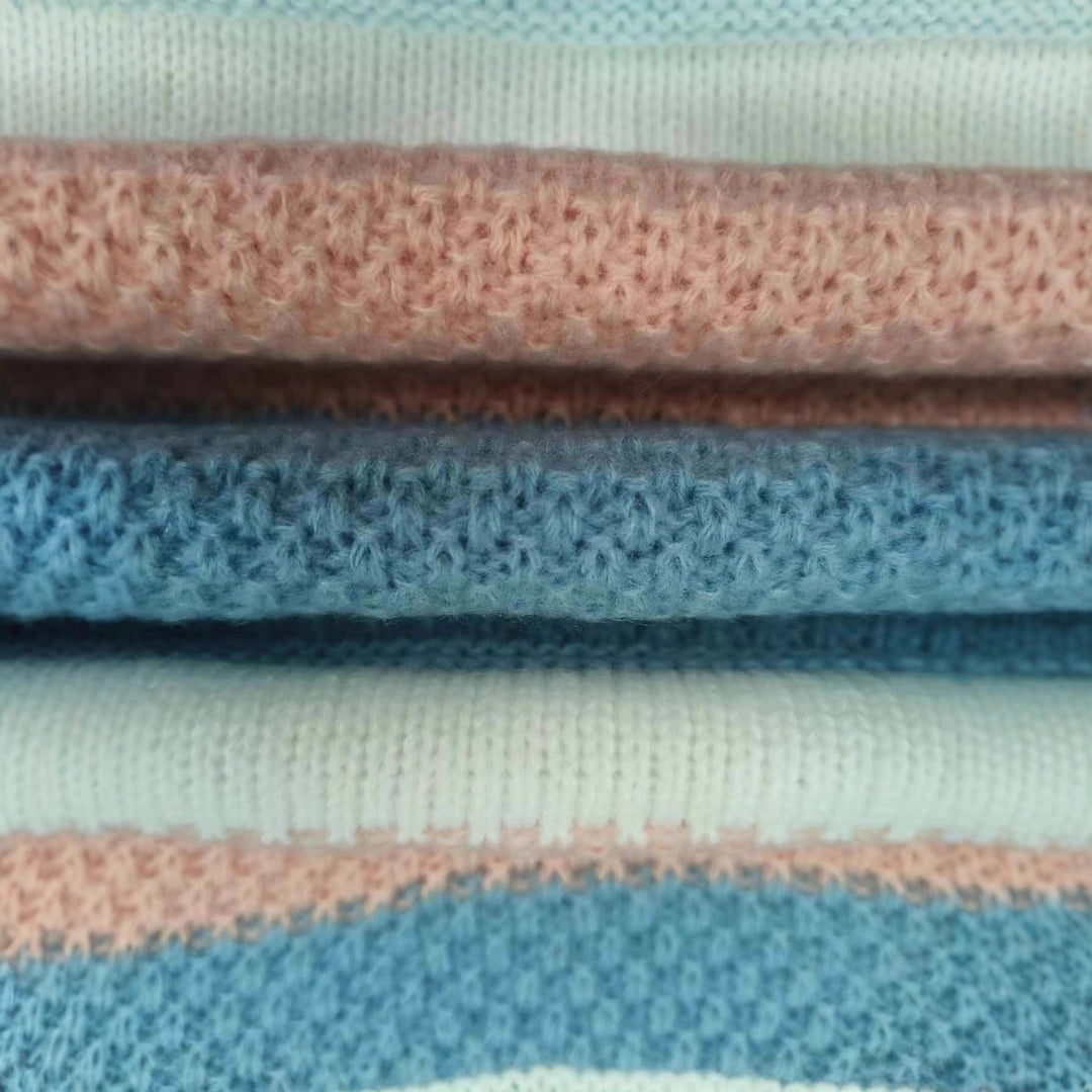 Dame moderigtige sweater med unik stribedesign og afslappet snit Stilla