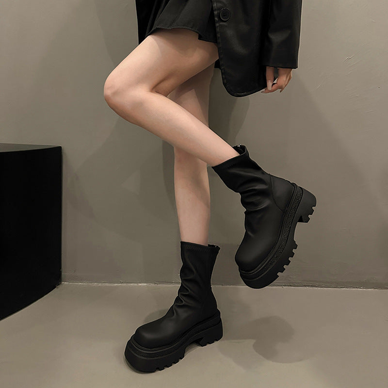 Femme Chunky Platform Ankeltøvler med dekorative sømme Stilla