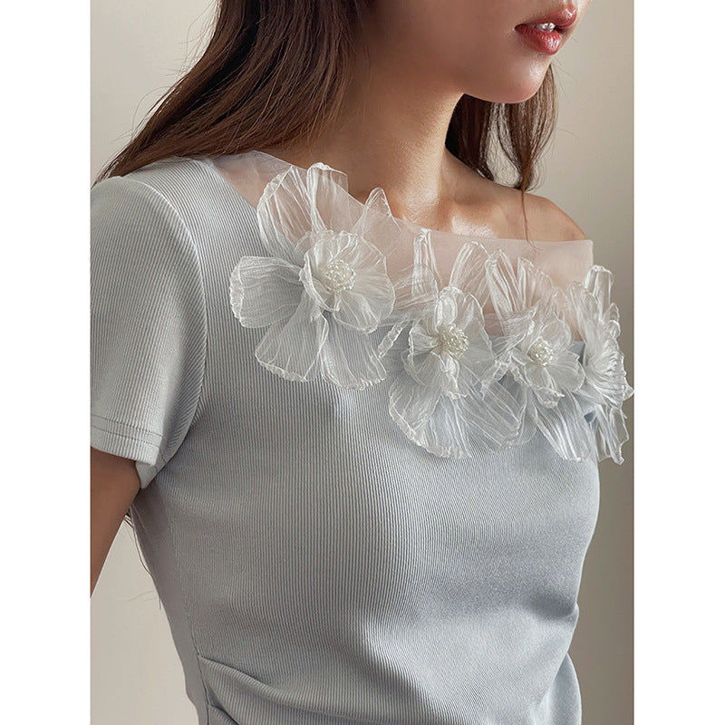 Dame Off-Shoulder-Bluse med blomster-spidsapplikationer og tætsiddende snit Stilla
