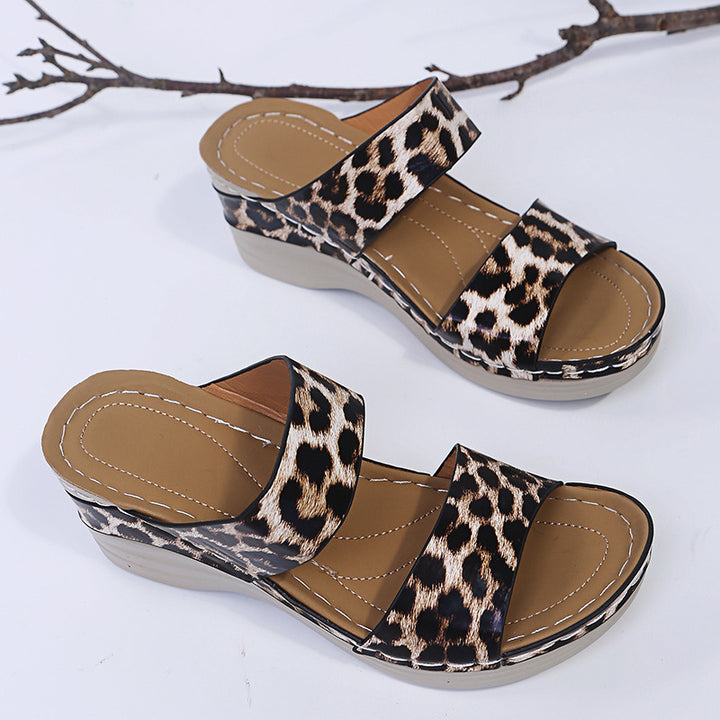 Dame Wedge-sandaler med blomsterdesign og polstret sål Stilla