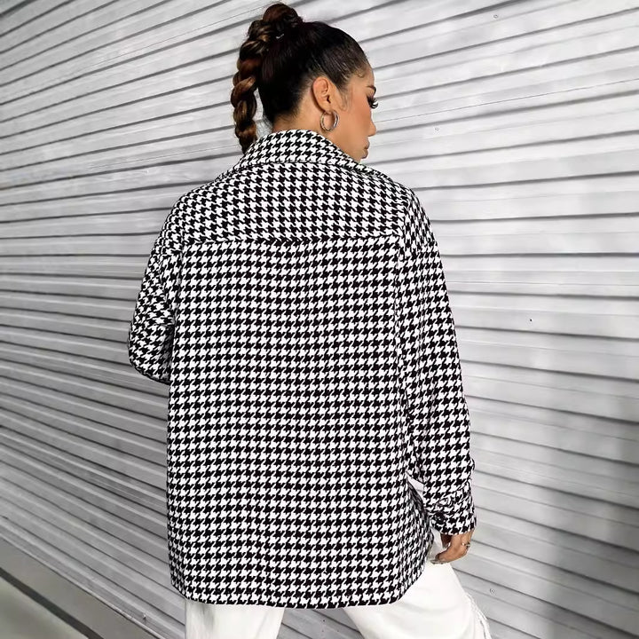 Dame oversized bluse i hundetand design med patch Stilla