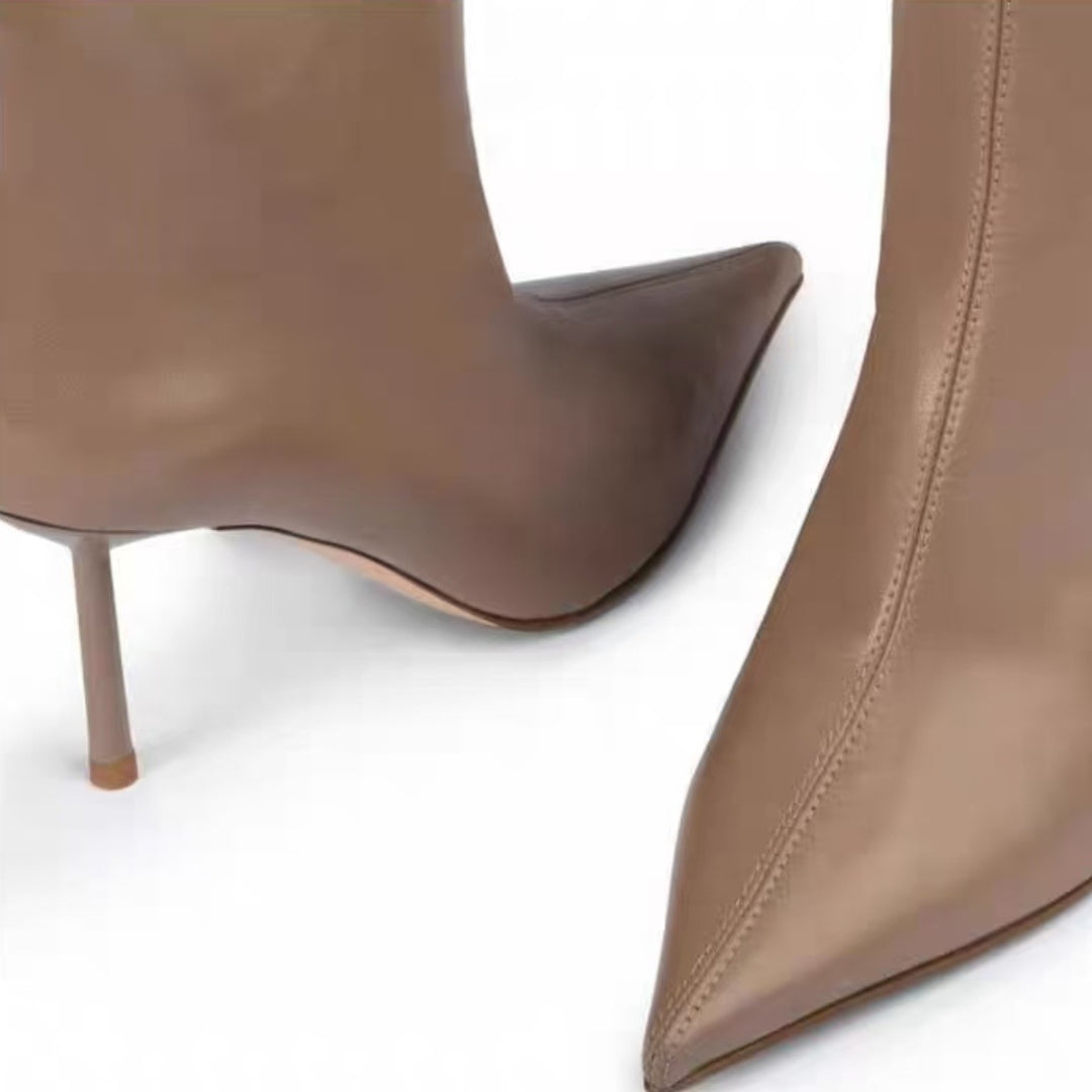 Femme spids afsluttende Over-the-Knee Stiletto-støvler med skulptureret hæl Stilla