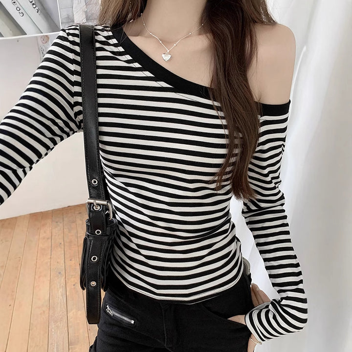 Dame Off-Shoulder Top med moderne stribemønster og tætsiddende snit Skovae