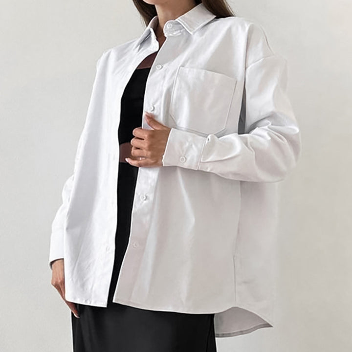Dame Oversized Skjorte med moderne snit og brystlomme Stilla