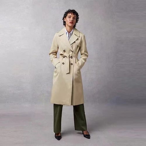 Dame trenchcoat med klassisk snit og elegante detaljer Stilla
