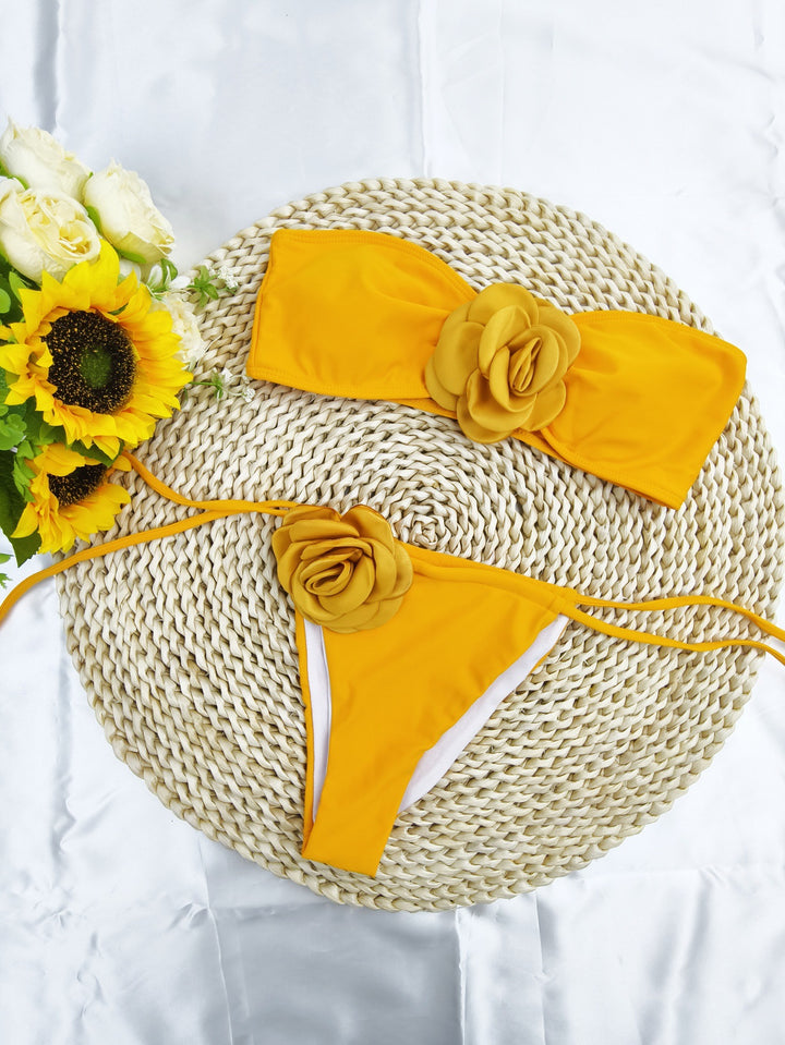 Dame bikini-sæt med blomsteraccent og legende detaljer Stilla