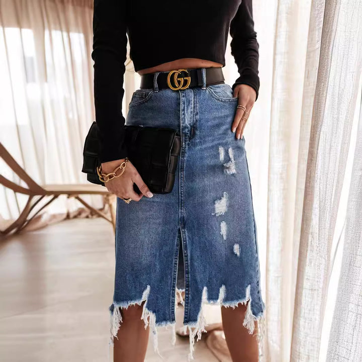 Dame Midi-Denimnederdel med fremragende destroyed-detaljer og moderigtigt slids Stilla