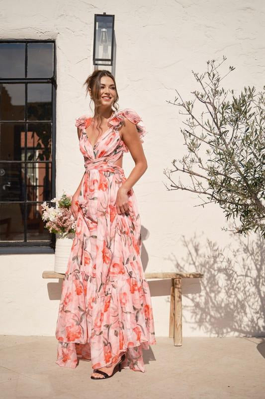 Kvindernes maxikjole med blomsterflæser og svingende design