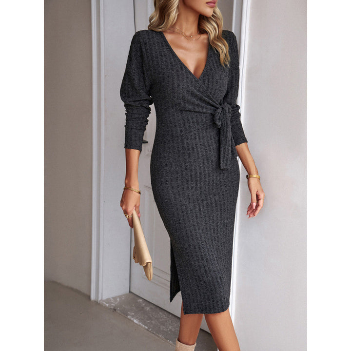 Femme Elegante Wrap Midi Kjole med Slids Stilla