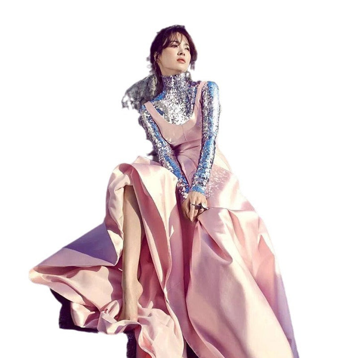 Dame Elegant aftenkjole med glitrende overdel og flydende skirt Stilla