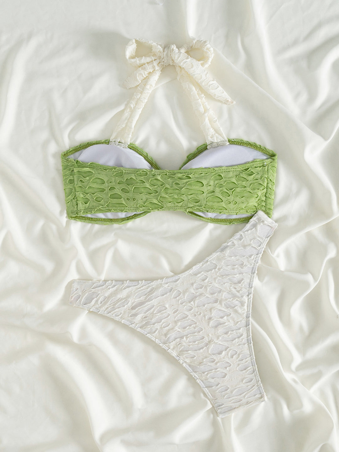 Dame bikini sæt med fin top og justerbare stropper Stilla