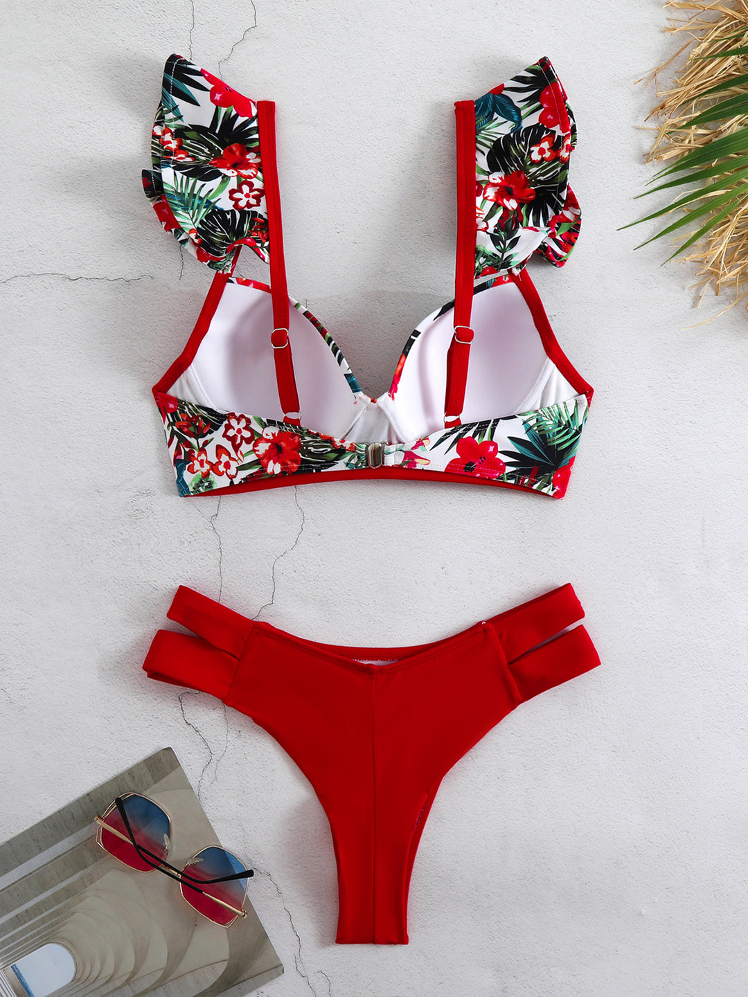 Dame bikini-sæt med floral bustier-top og moderigtige stropper Stilla