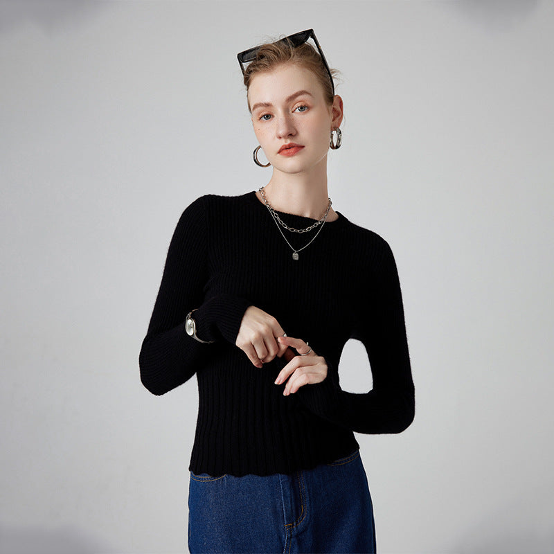 Femme Ribbstrik-top med svajende kant Stilla